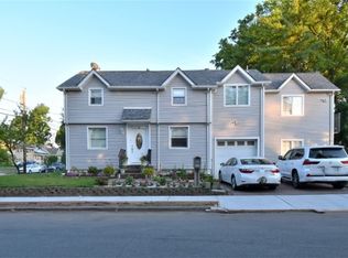 32-12 Raphael St, Fair Lawn, NJ 07410