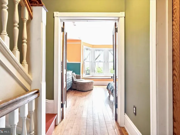 922 S Farragut St, Philadelphia, PA 19143