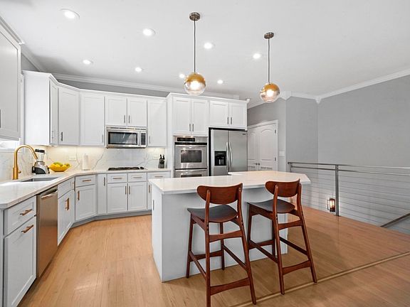 2nd image of 1801 W Race Ave #1E