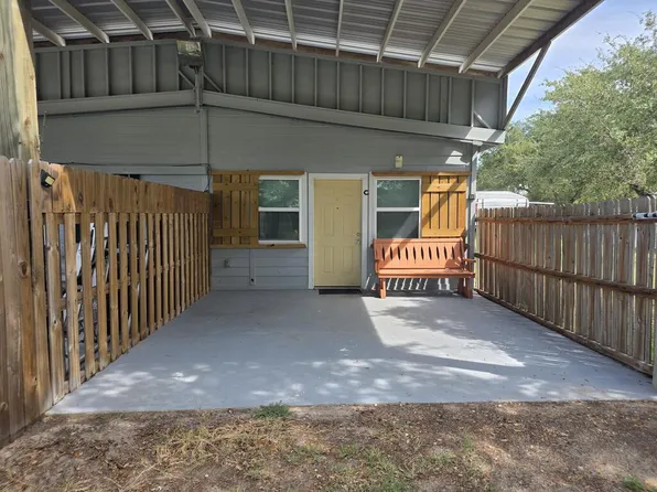 121 Bernardy Rd Unit C, Rockport, TX 78382