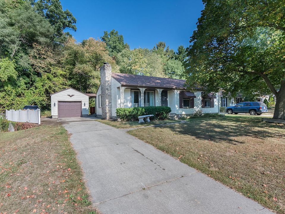 1st image of 3035 Cheney Ave NE