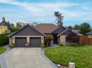 5218 Sparrow Ct, Ferndale, WA 98248