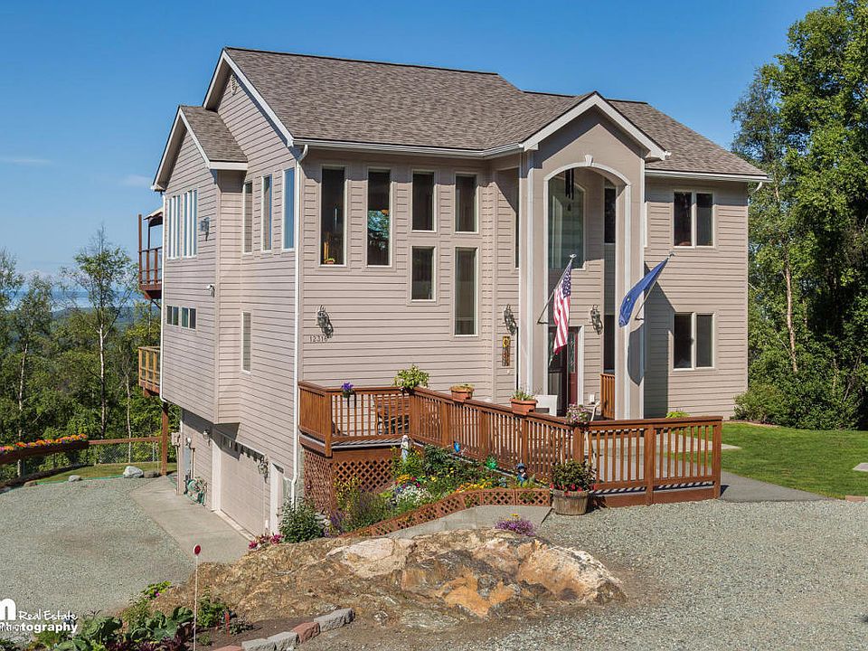 1st image of 12316 Broadwater Dr