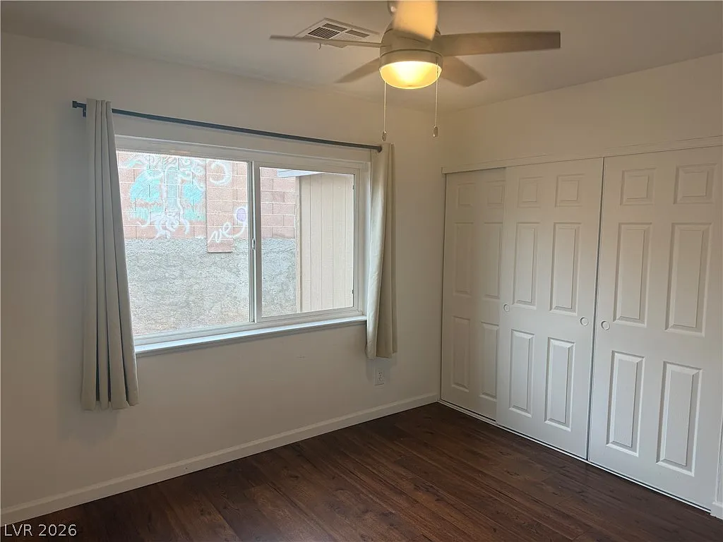 3 bed, 2.0 bath, 1231 sqft, $2,150 — Photo 4