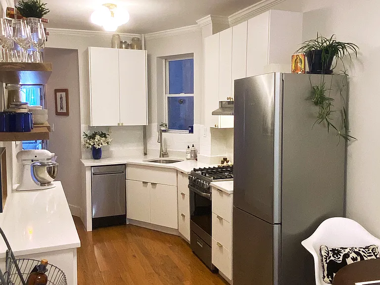 832 Classon Ave #2R — Photo 6
