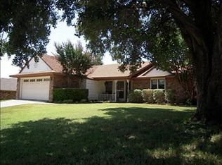 1328 Colorado Dr, Benbrook, TX 76126