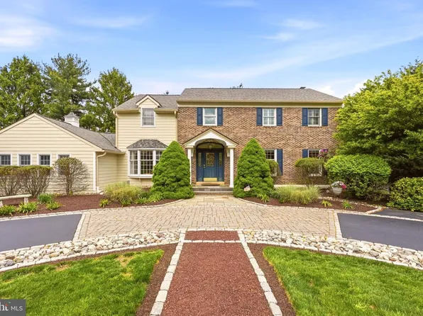1315 N Tulip Dr, West Chester, PA 19380