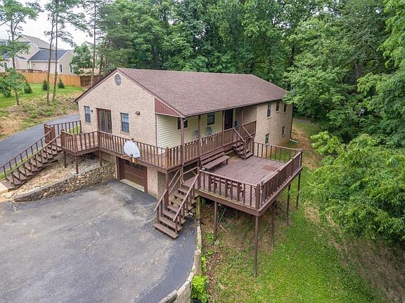 3rd image of 3026 Green Hill Dr