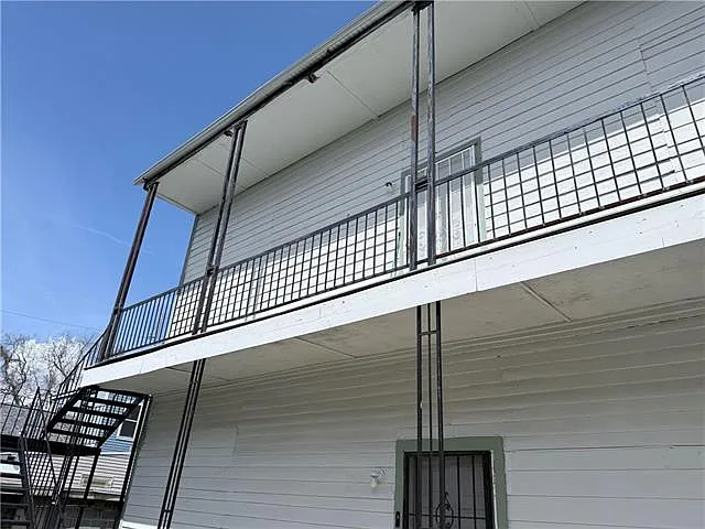 1527 N Roman St #C — Photo 2