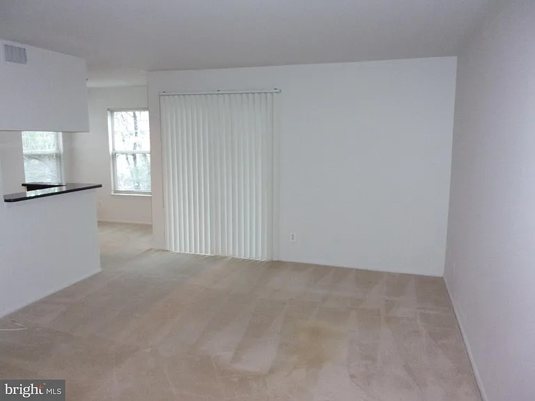 1712 Abercromby Ct #F — Photo 6