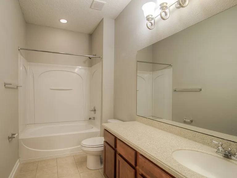 16380 Bamboo Bluff Ct — Photo 10
