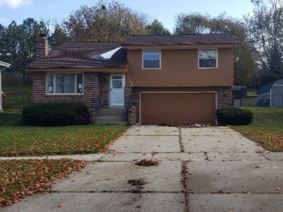 1st image of 1701 N 18th Ave