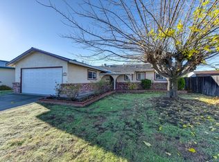 1133 Brookside Ln, Lincoln, CA 95648