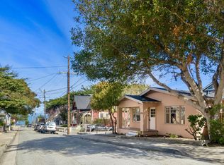 121 10th St, Pacific Grove, CA 93950