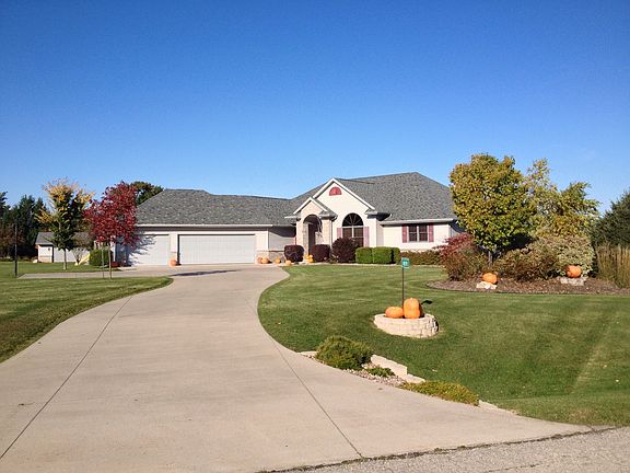 2nd image of N8190 Highland Dr