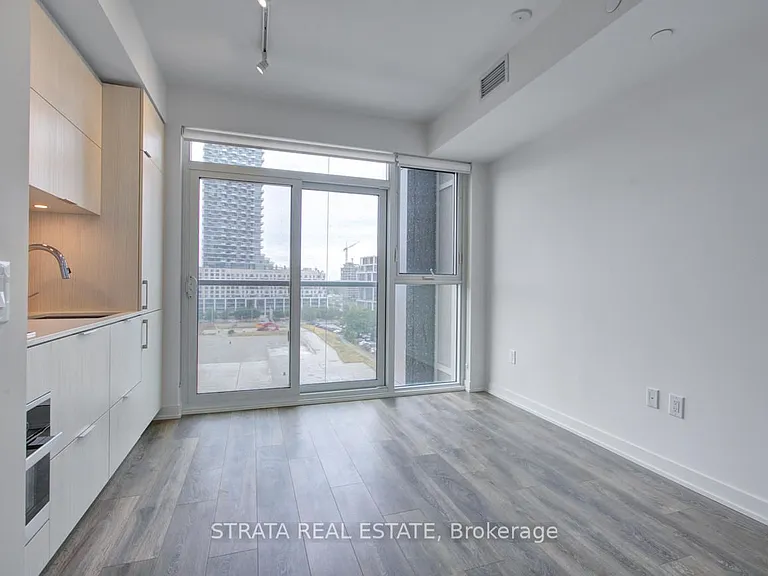 20 Richardson St #506 — Photo 4