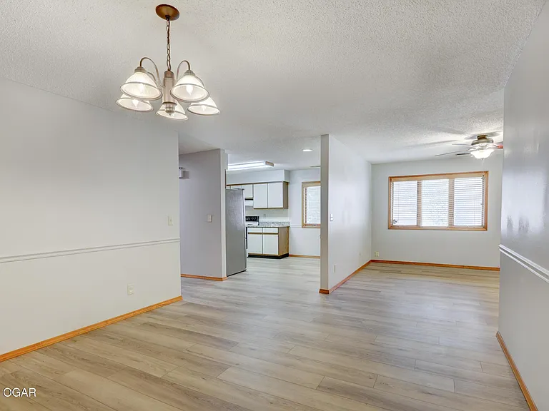 416 W Spring St #1 — Photo 5
