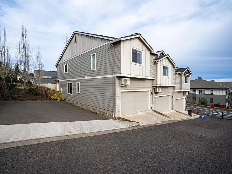15764 SE Misty Dr — Photo 29