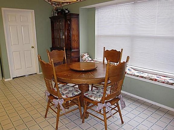 5th image of 6207 Hillside Ln