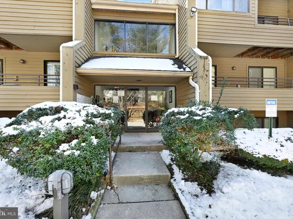 6903 Jones View Dr APT 2B, Baltimore, MD 21209