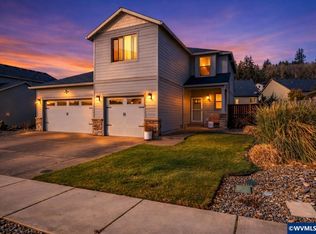 1473 Meadow Ave, Silverton, OR 97381