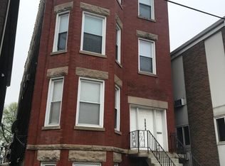 3004 S Wallace St #1, Chicago, IL 60616