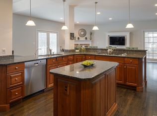 6 Meadowlark Farm Ln, Middleton, MA 01949