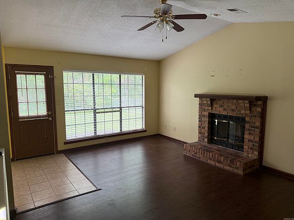 4th image of 37 Pinedale Cir