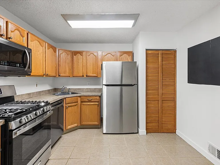 31 Arapaho Pl #1 — Photo 4