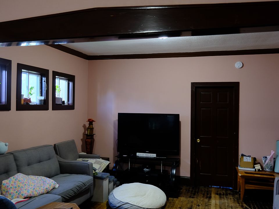 Living area on 1st floor