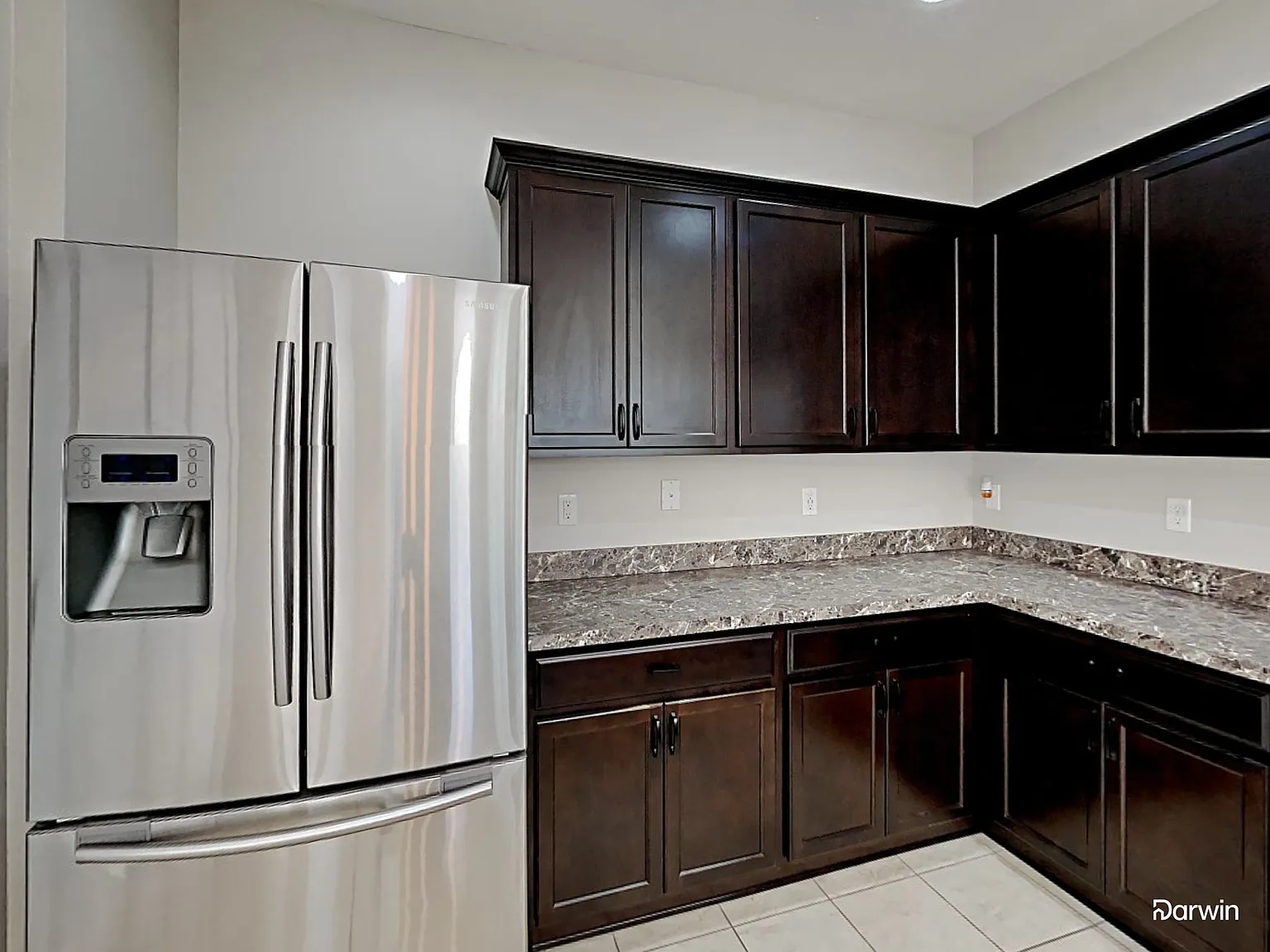 3 bed, 2.0 bath, 1612 sqft, $2,160 — Photo 2