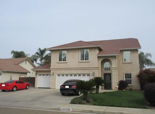 2242 S Conyer Ct, Visalia, CA