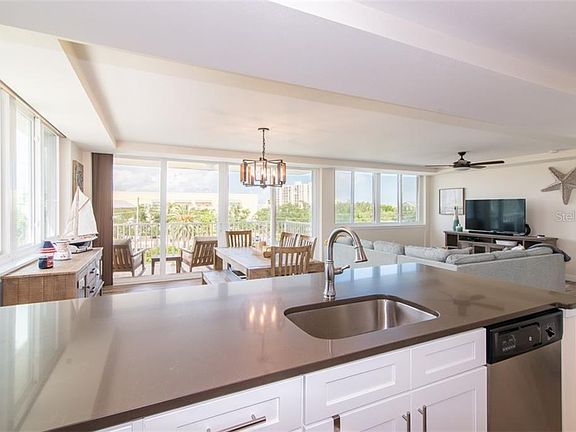 5th image of 223 Island Way #4D