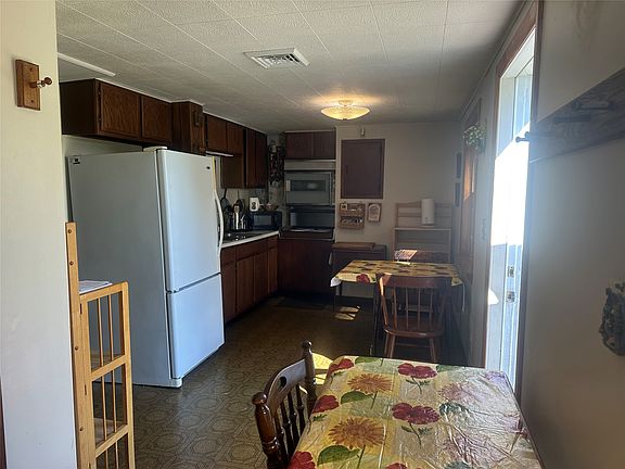 4th image of 7401 Sterrettania Rd #2