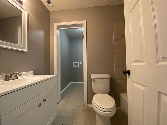 3rd image of 4103 Mossville St