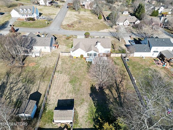 3rd image of 1061 Summerfield Dr