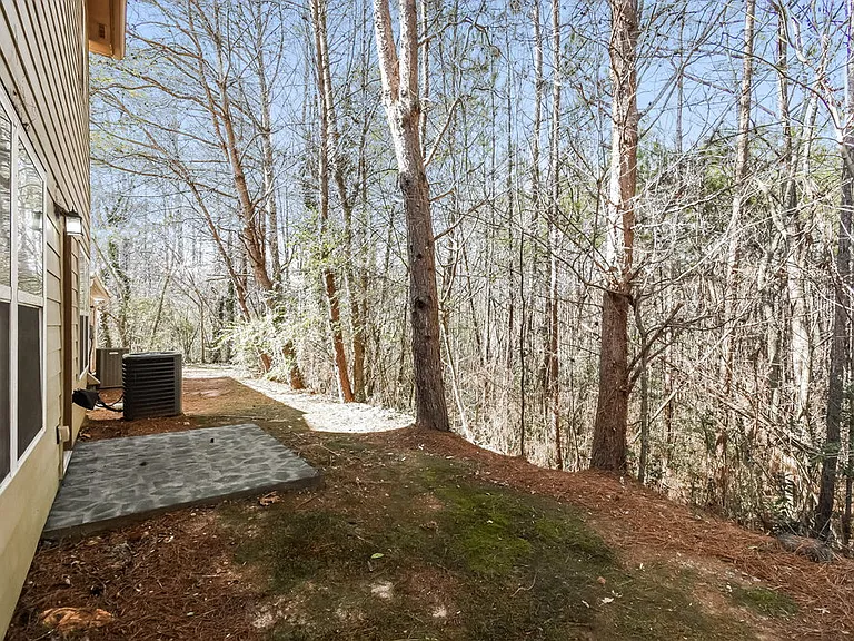 204 Ranier Ct — Photo 17