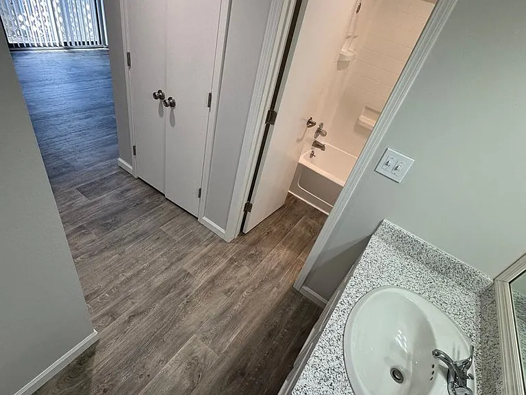 The Vibe at 8035 Apartments — Photo 42