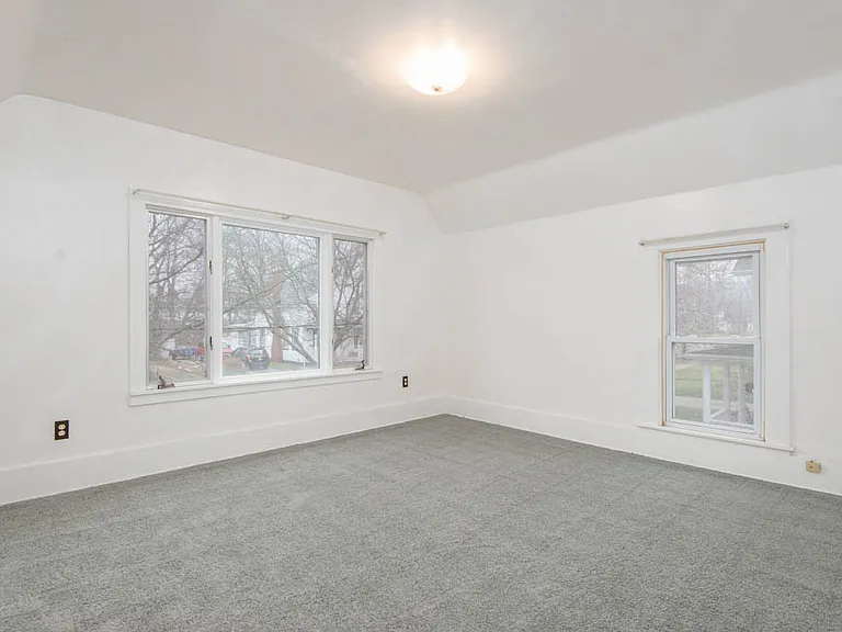246 Grant St #UP — Photo 8