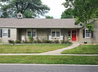 99 SW Madison St, Lees Summit, MO 64063