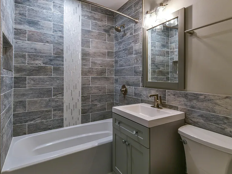 11240 S Kedzie Ave — Photo 22