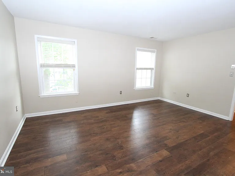 110 Biscayne Ct #8 — Photo 20