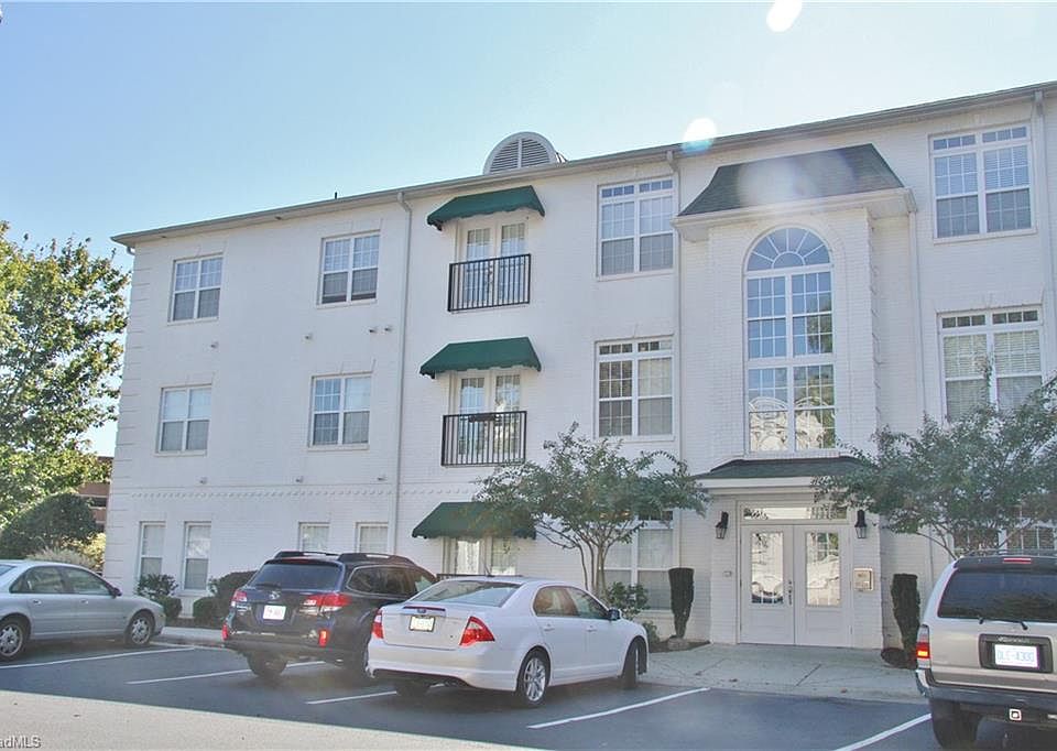 1st image of 104-302 Sunset Cir
