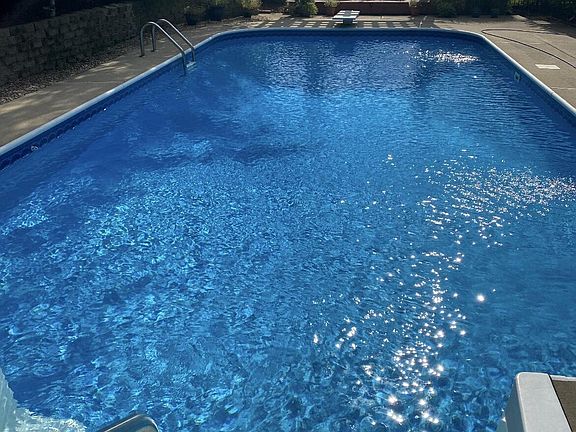 4th image of 8232 Woodcreek Dr