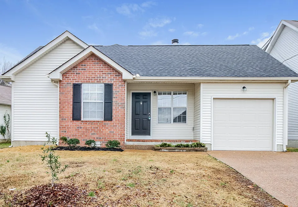3920 Calumet Dr