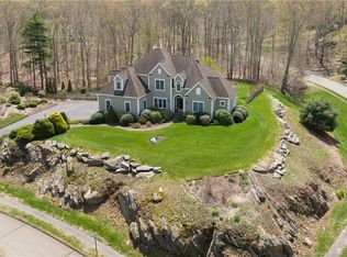 1 Whittemore Pl, Westbrook, CT 06498