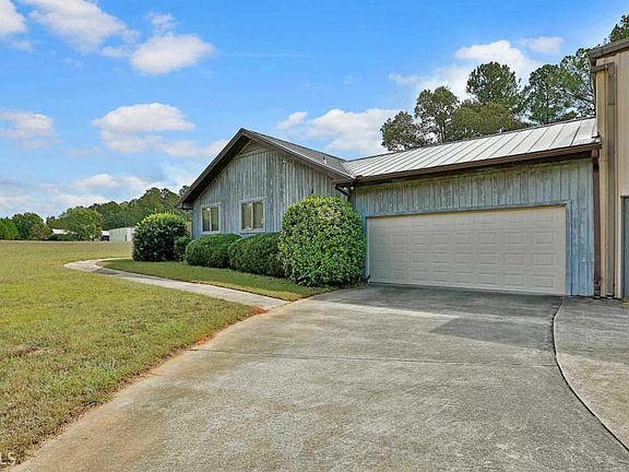 5th image of 140 Cindy Ln