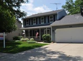 608 Shenandoah Trl, Elgin, IL 60123