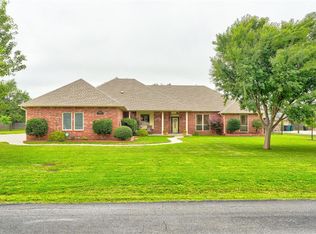 8813 S Robinson Ave, Oklahoma City, OK 73139