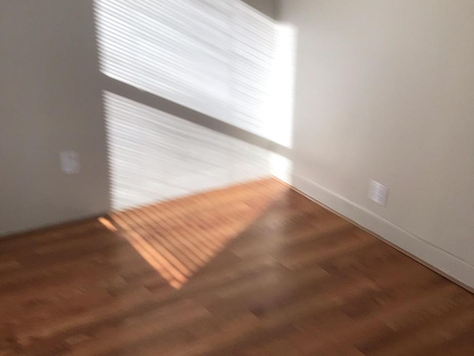 1st image of 5242 W Congress Pkwy #2